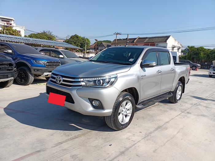 TOYOTA HILUX